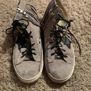 Fringe sneakers high tops